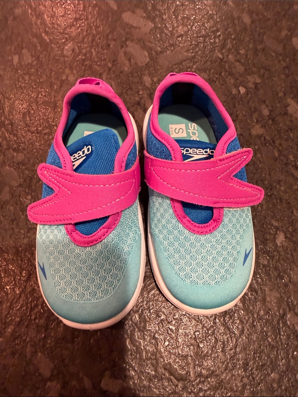 NWOT Speedo Toddler Water Shoes, size 5-6